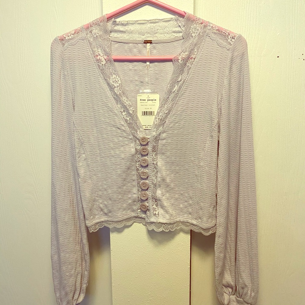 Cardigan w/lace accent
